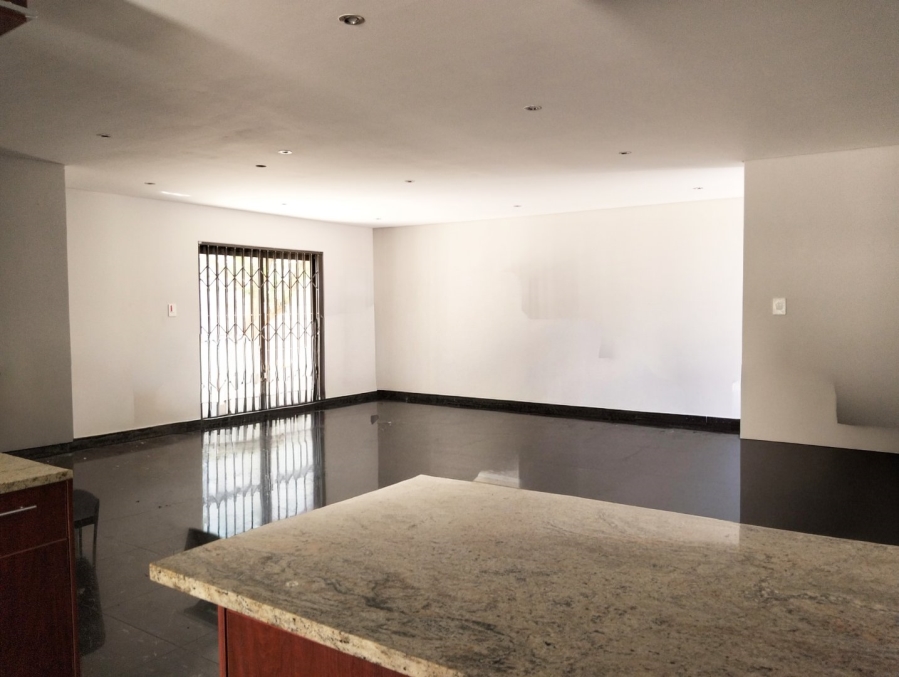 4 Bedroom Property for Sale in Parklands North Western Cape